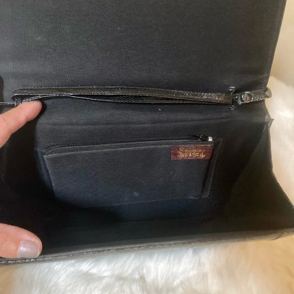 Black lizard skin clutch with adjustable strap.  This is genuine reptile. - Picture 3 of 7